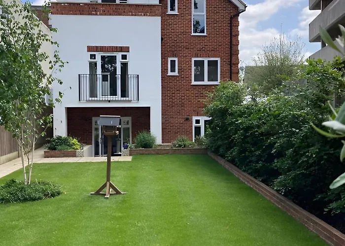 Hybrid Resi - New Malden Near Richmond - Wimbledon