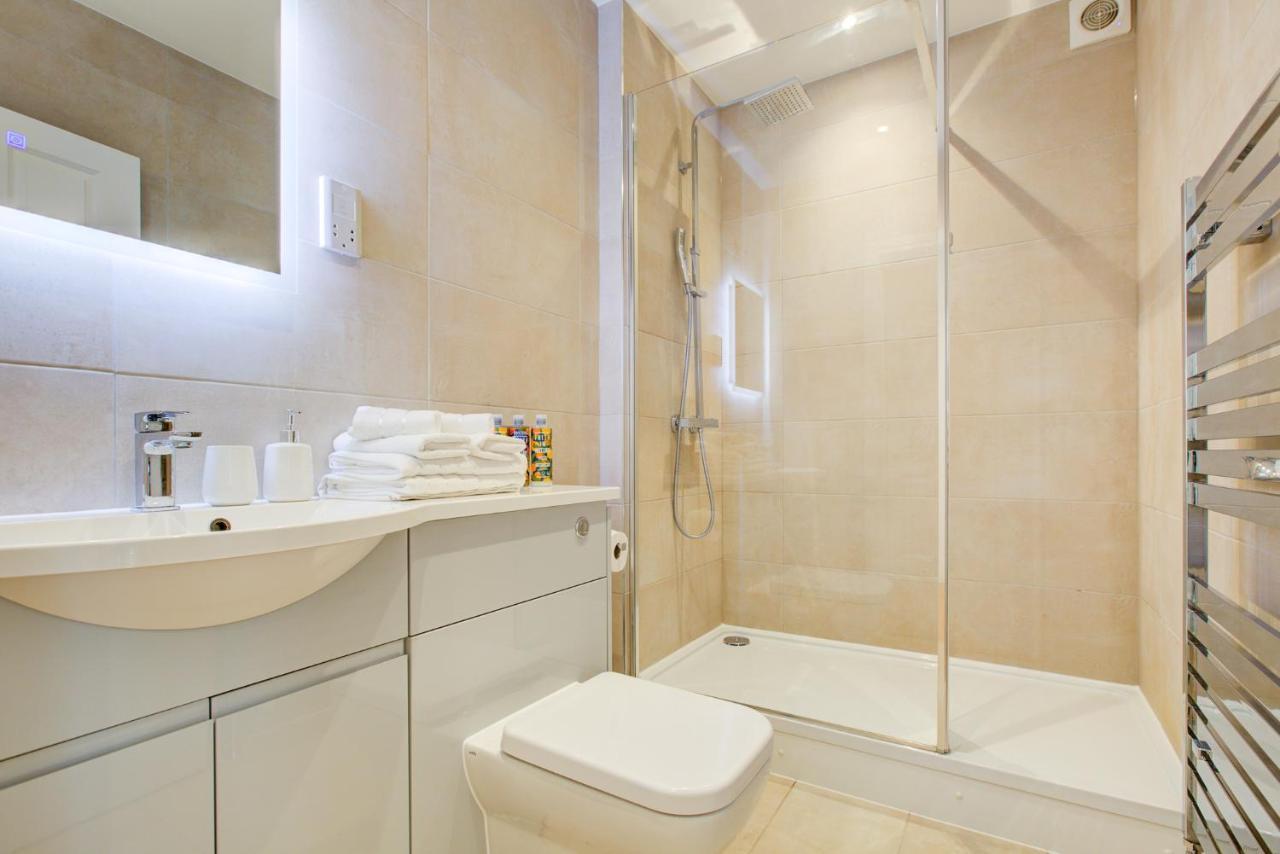 Hybrid Resi - Near Richmond - Wimbledon *