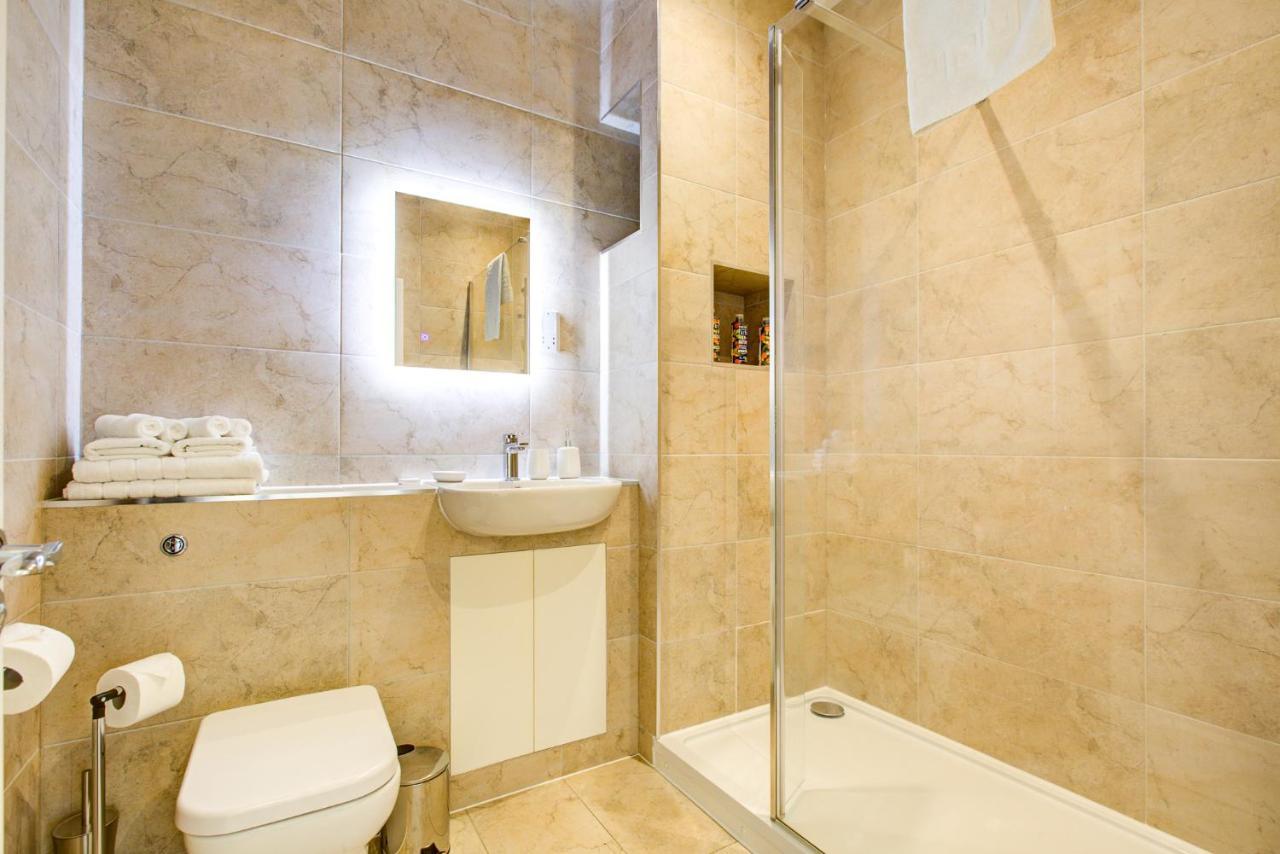 Hybrid Resi - Near Richmond - Wimbledon * New Malden