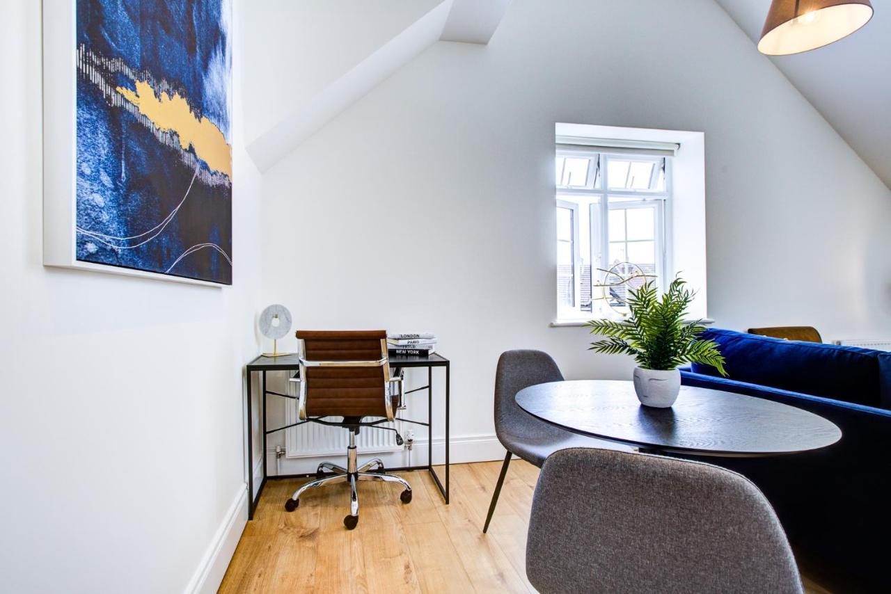 Hybrid Resi - Near Richmond - Wimbledon Appartement New Malden