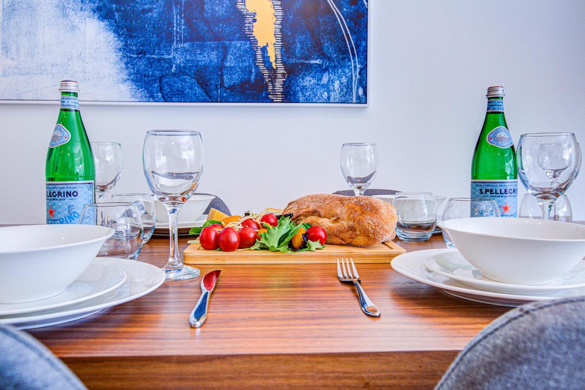 Hybrid Resi - Near Richmond - Wimbledon Appartement