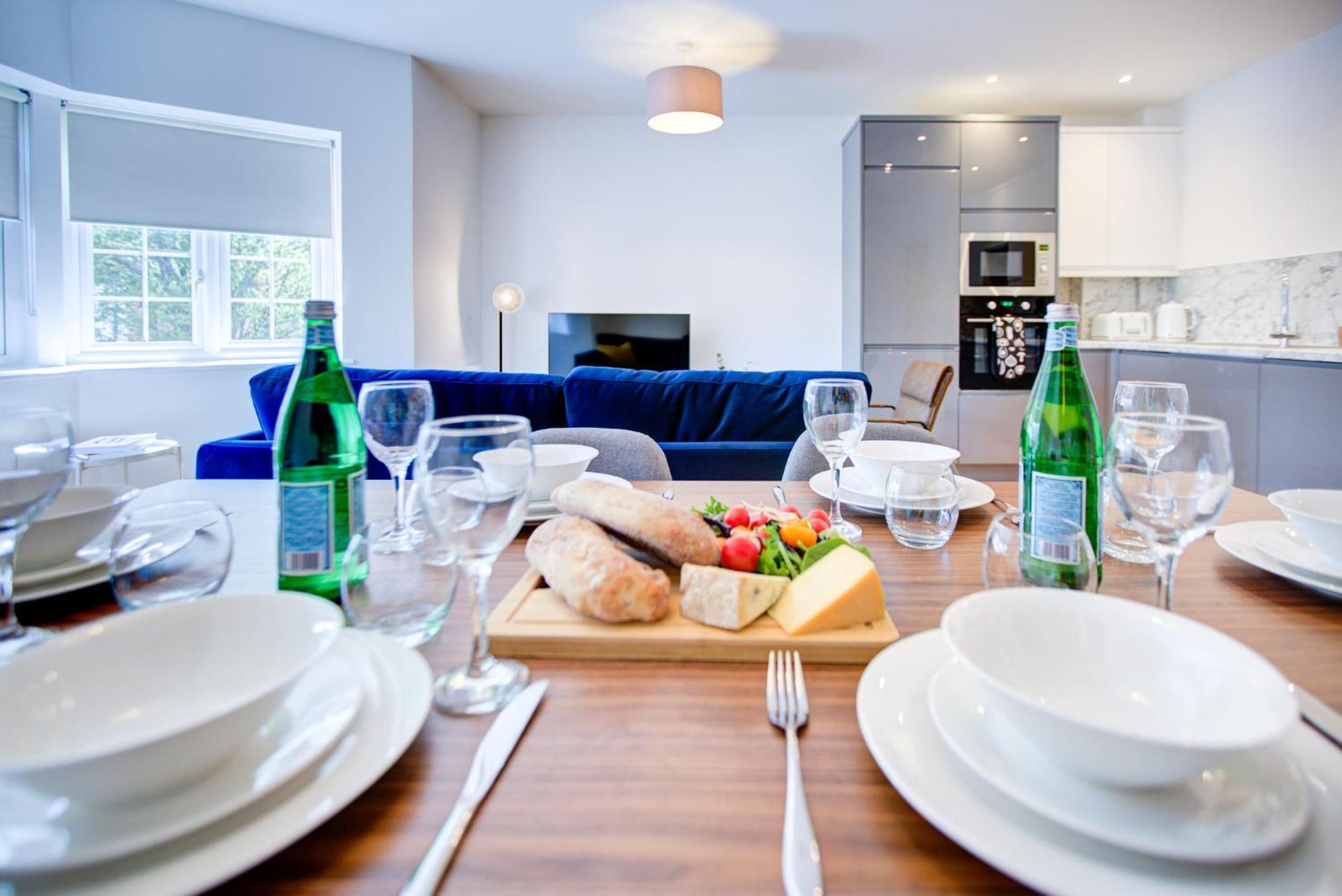 Hybrid Resi - Near Richmond - Wimbledon New Malden