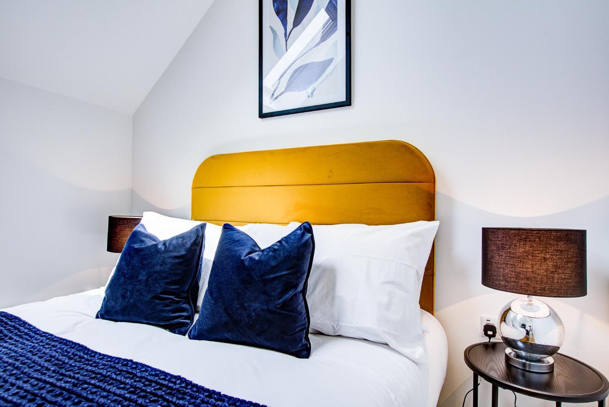 Hybrid Resi - Near Richmond - Wimbledon Apartment New Malden
